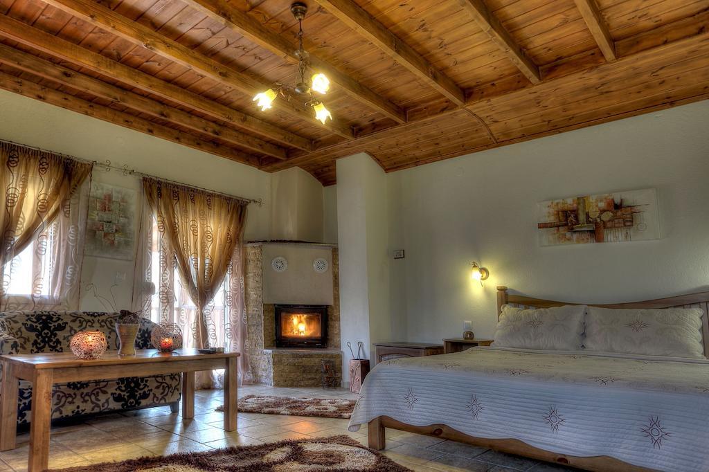 Toula Rooms Ángistron 객실 사진