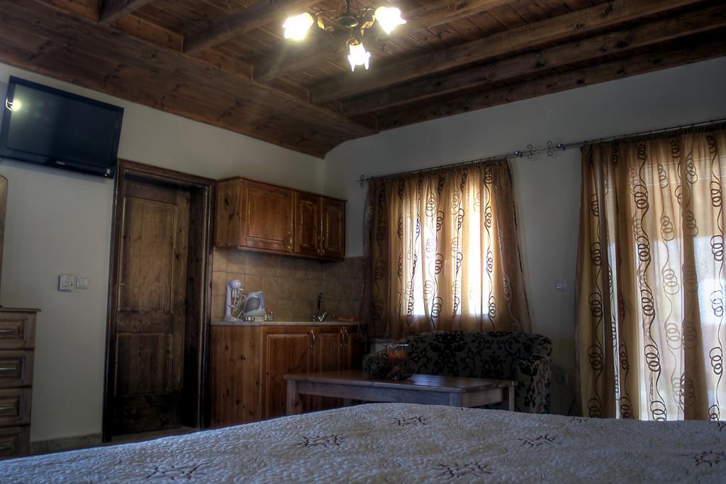 Toula Rooms Ángistron 외부 사진